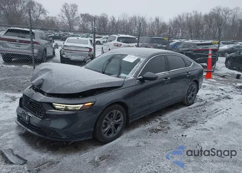 2003 Chevrolet Tahoe Z71 from USA, damaged, VIN 1GNEK13Z63R156437